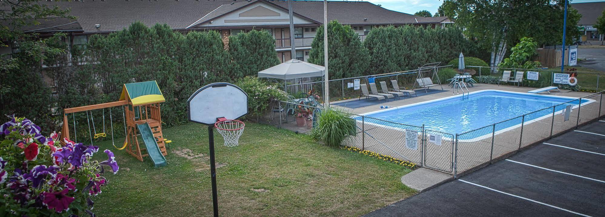Villager Hotel Niagara Falls